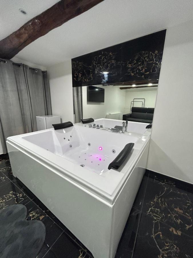 Giovanni Luxury Suites Naples Exterior photo